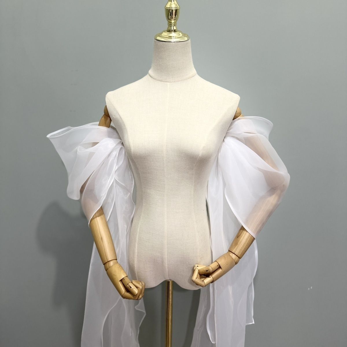 Braut-Ärmel aus Organza, Abneh – Event Suppliers Bewertung und Preis
