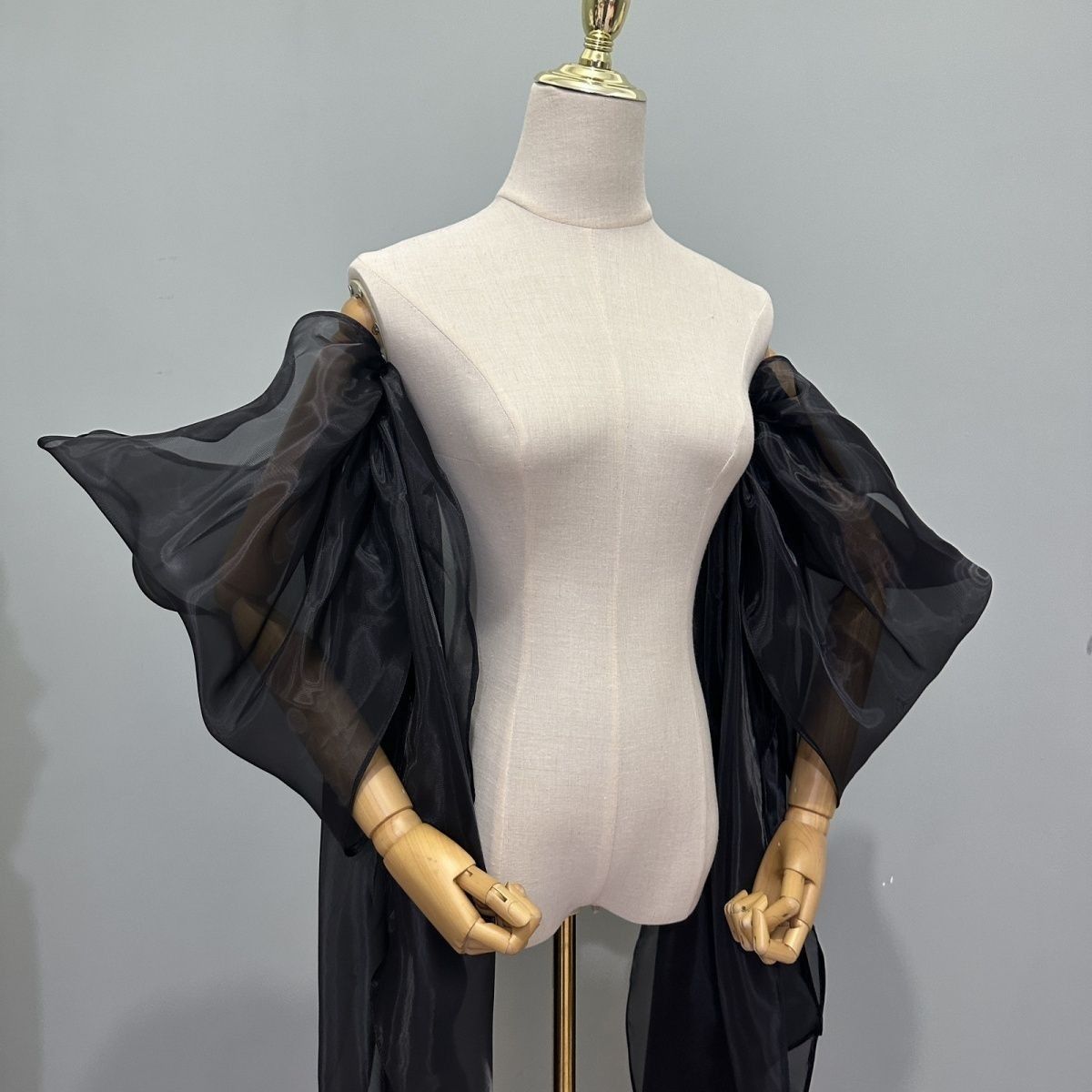Braut-Ärmel aus Organza, Abneh – Event Suppliers Bewertung und Preis